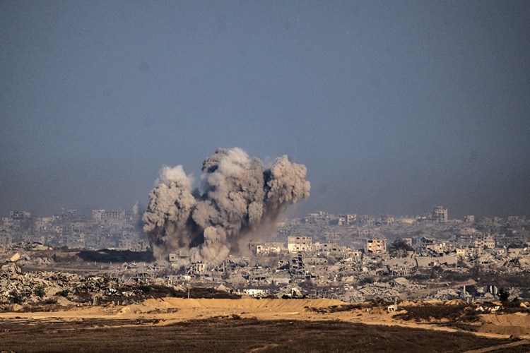 At least 26 people have been killed in Israeli attacks on the Gaza Strip