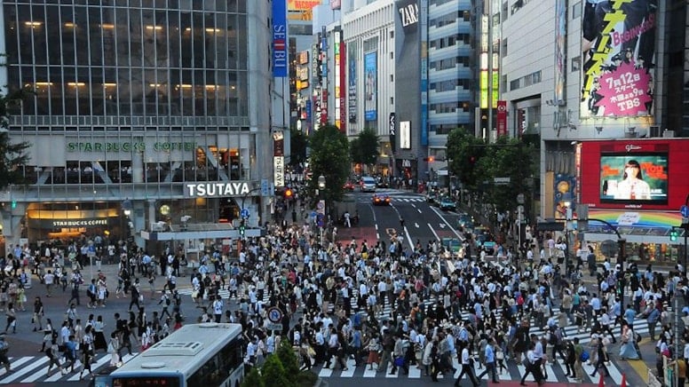 Japan’s Population Decreased by 898,000